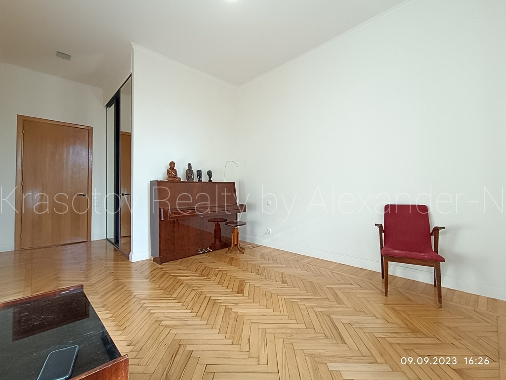 продажа двухкомнатной квартиры номер A-172977 в Приморском районе, фото номер 15